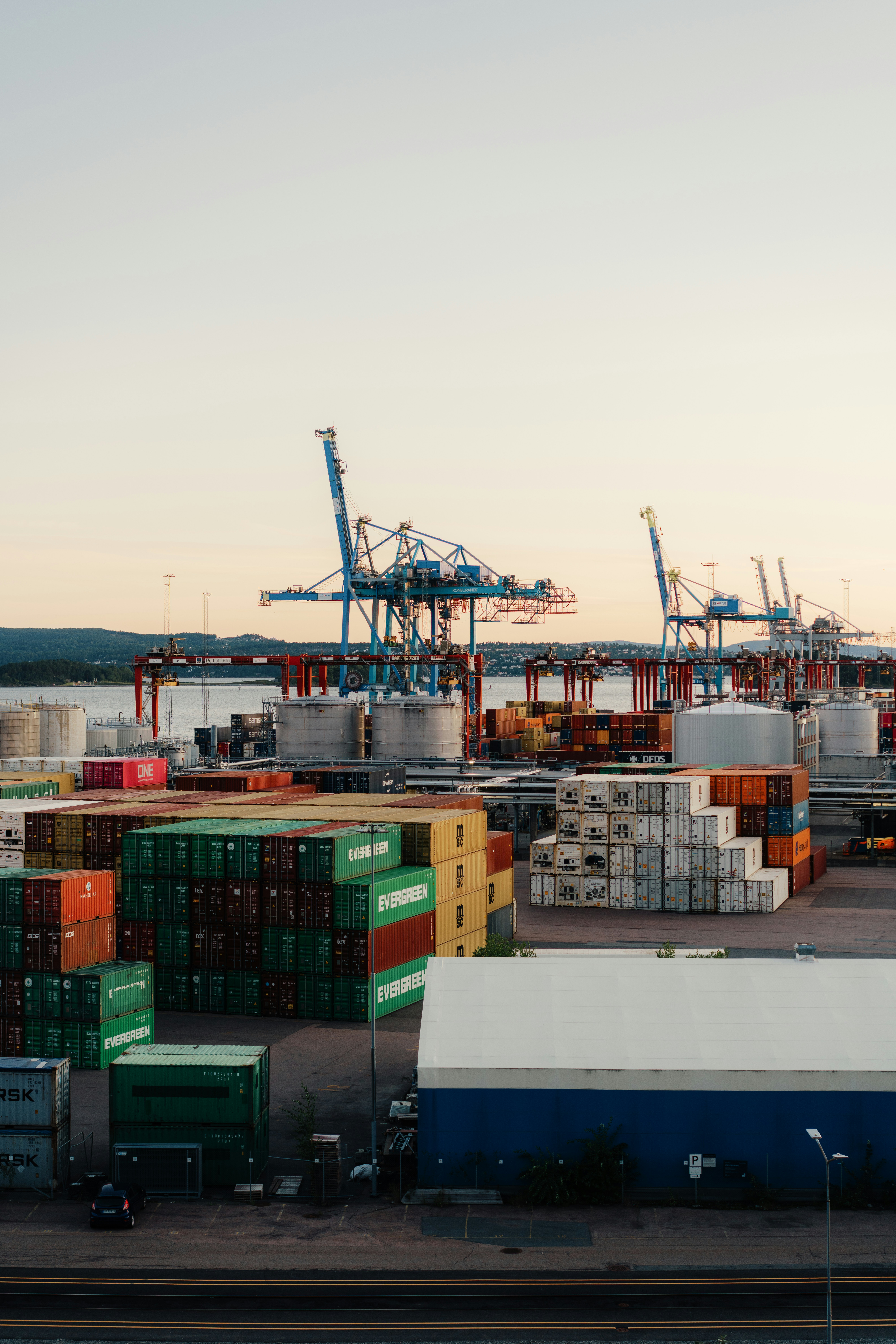 Cargo shipping for international exports